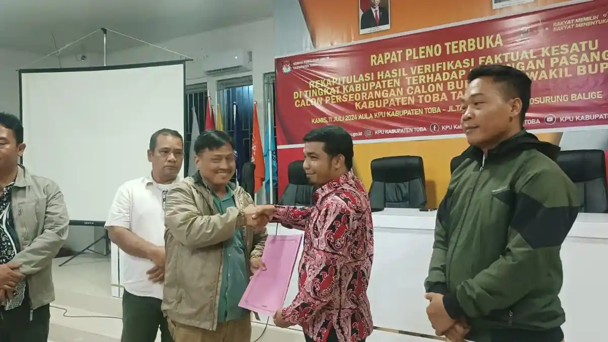 PILKADA- Bapaslon Thurman Hutapea-Ronald Panjaitan Serahkan Dukungan Baru pada Perbaikan Kedua