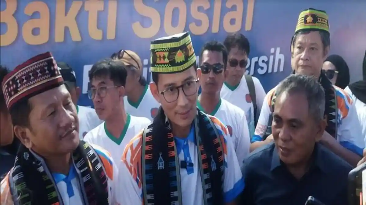 Soroti Kapal Wisata Terbakar di Labuan Bajo, Sandiaga Uno Minta Tidak Boleh Terjadi Lagi