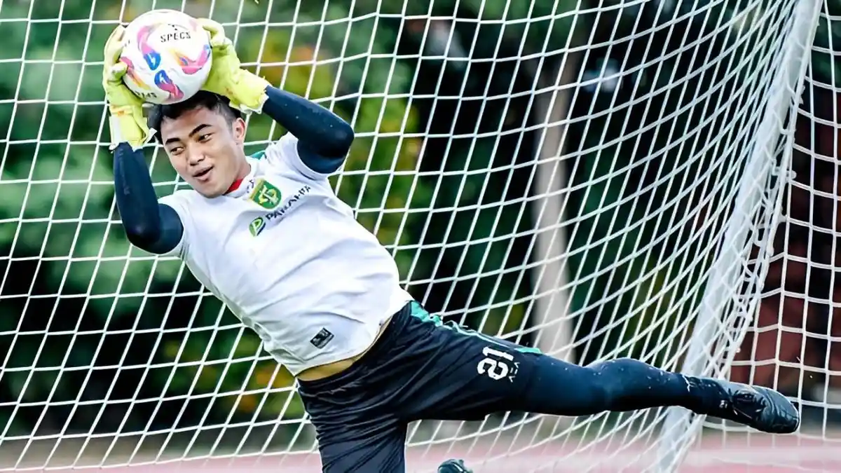 Derby Suramadu Persebaya vs Madura United, Ernando Ari Belum Fit ...