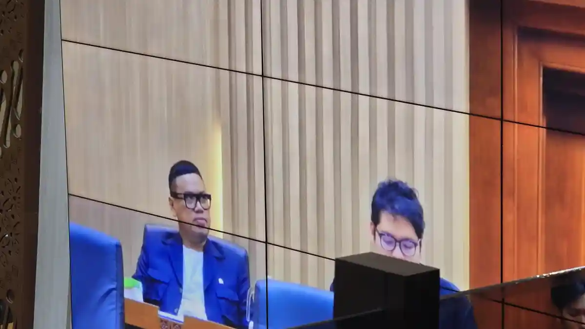 Momen Uya Kuya Hadiri Rapat Perdana di DPR Usai Putusan MKD, Disambut Ucapan Selamat Datang