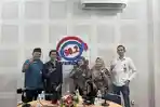 Komisi-Penyiaran-Indonesia-KPI-Aceh-melakukan-kunjungan-kerja-ke-radio-Serambi.jpg