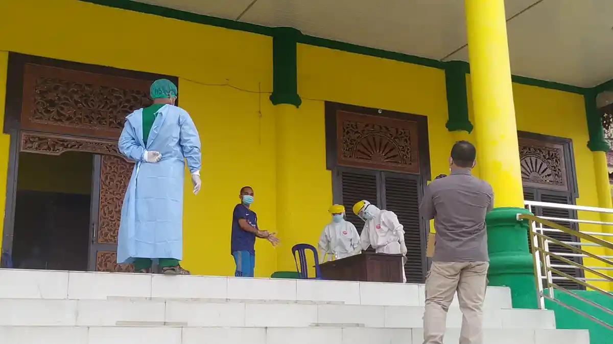 Pasien Positif Covid 19 di Balai Adat Tanjabbar Ikut Mencoblos, Begini Caranya