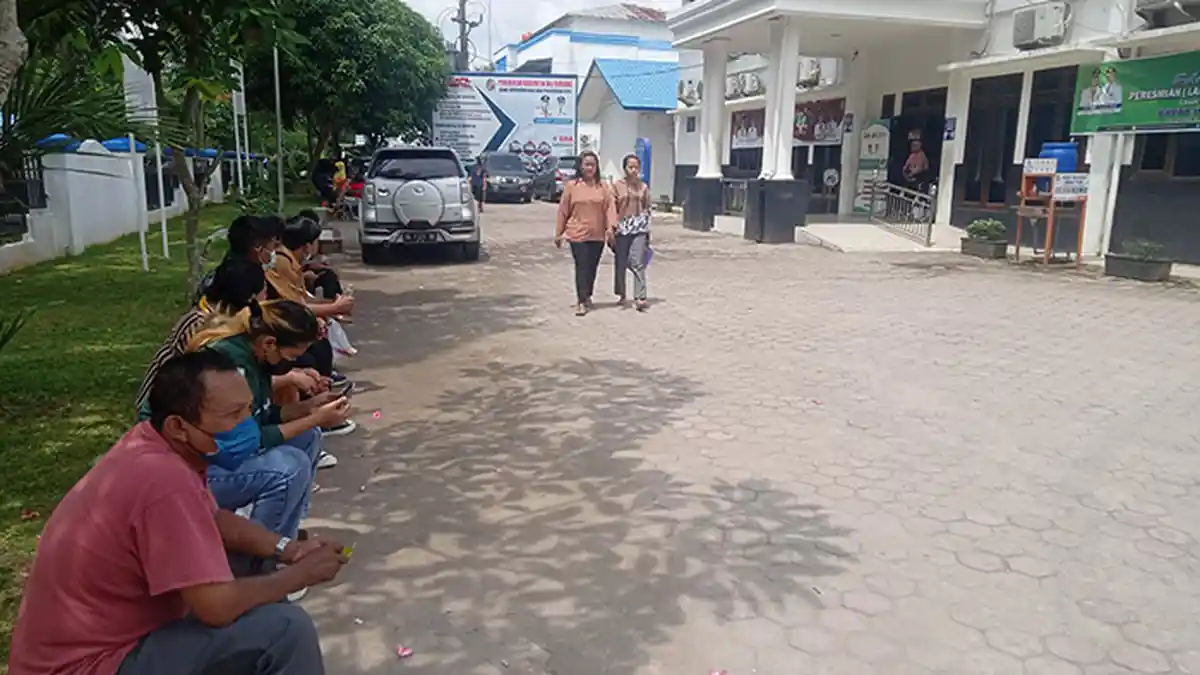 APLIKASI Salak Deli Disdukcapil Deliserdang Tak Populer, Warga Masih Ramai Urus Adminduk Manual