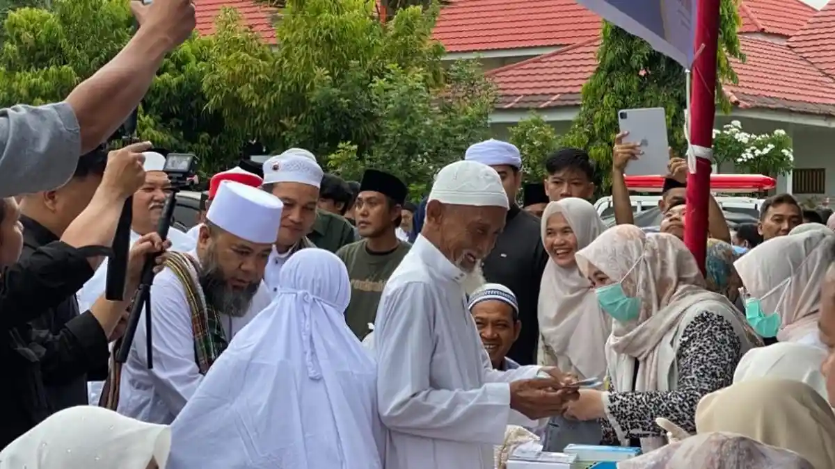 Helmi Hasan Sahur dan Subuh Bersama Warga, Tinjau Proyek TMMD Rp 11 Miliar di Bengkulu Selatan