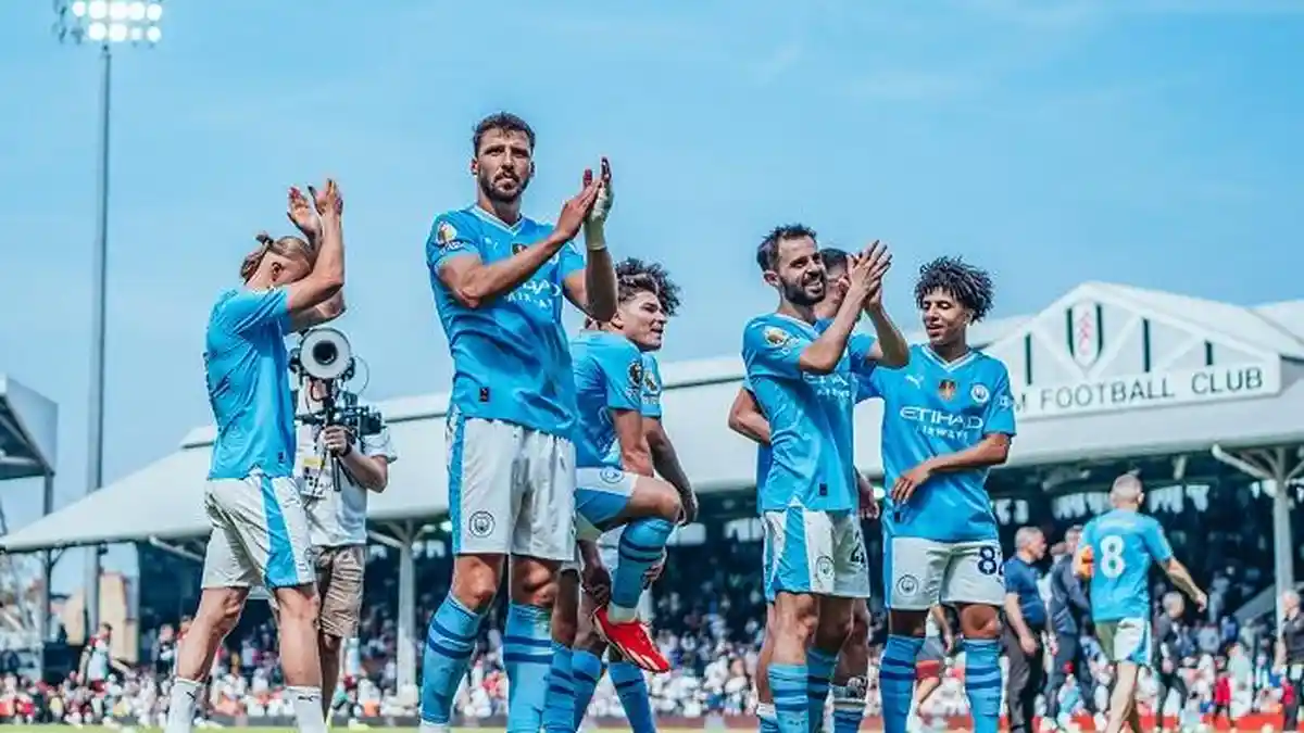 BERLANGSUNG! Link Live Streaming Man City vs Man United Final FA Cup, Skor 0-0