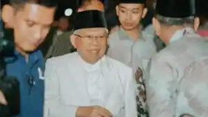 KH-Maruf-Amin-di-Jombang-1.jpg