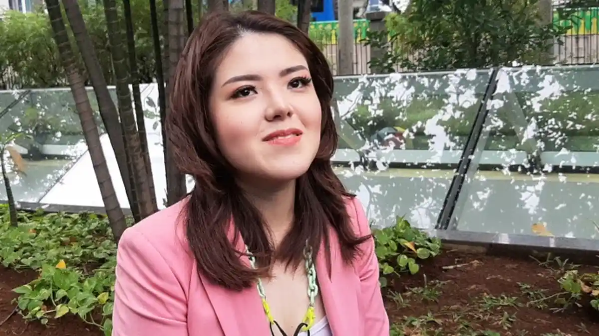 Gabung dengan Extravaganjar, Tina Toon Sebut Ganjar Pranowo Layak Lanjutkan Program Joko Widodo