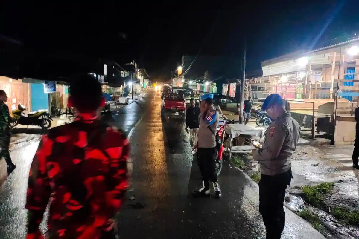 Gelar Apel Malam di Kantor KPU Sorong Selatan, TNI/Polri Lakukan Patroli