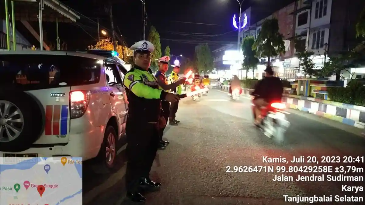 Tekan Angka Pelanggaran, Sat Lantas Polres Tanjung Balai Blue Light Patrol dan Penjagaan Malam Hari