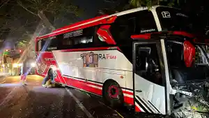 Suasana-TKP-Kecelakaan-Bus-di-Kota-Batu_20250109_100119.jpg