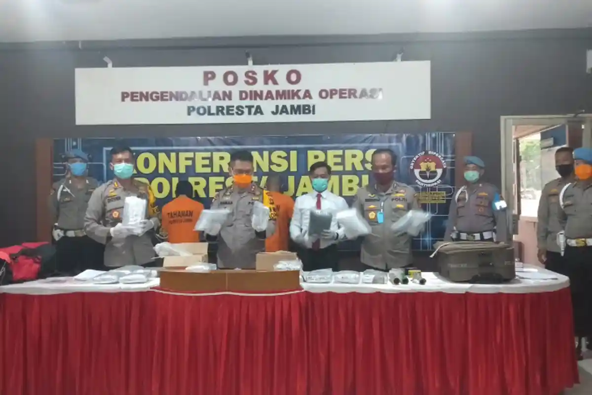 Amankan 2 Kg Ganja di Jakarta & Bandung, Jaringan Narkotika Sumatera-Jawa Dikendalikan dari Jambi