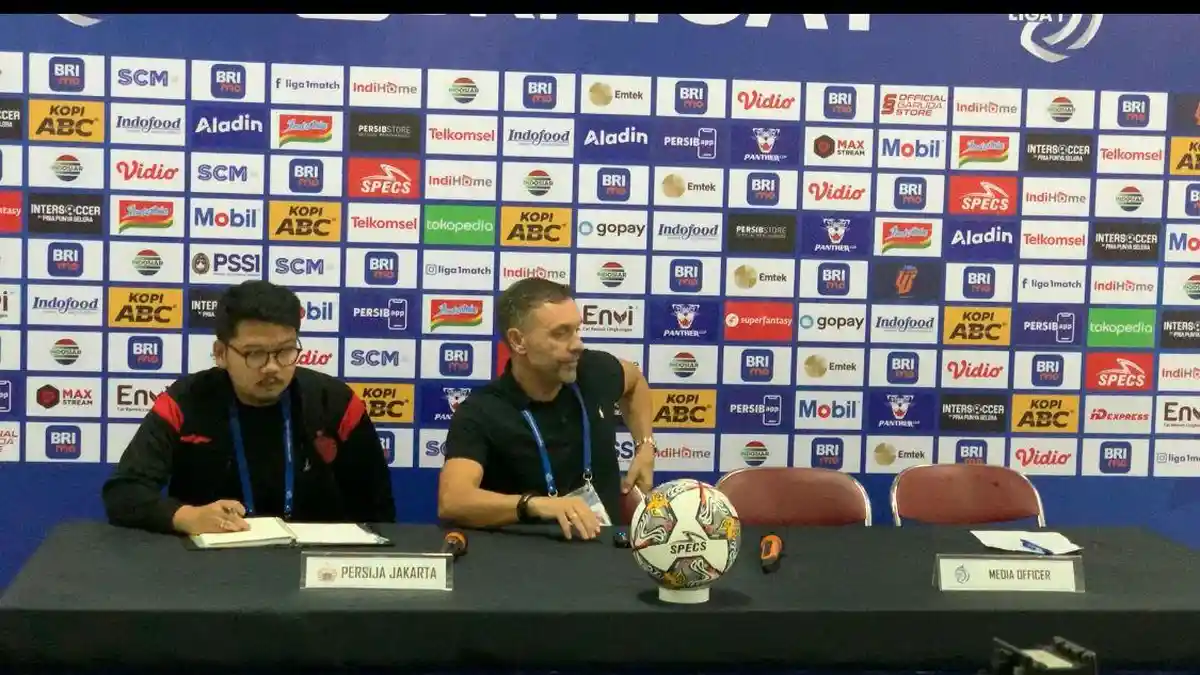 Persib Tekuk Persija, Thomas Doll Ngacir dari Konfrensi Pers Pasca-Laga Gegara Hal Ini