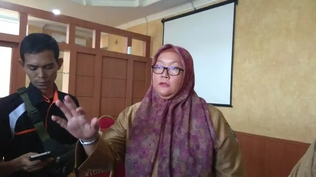 Kepsek SMP di Batanghari Dilatih Manajemen Berbasis Sekolah Untuk Tingkatkan Profesionalisme