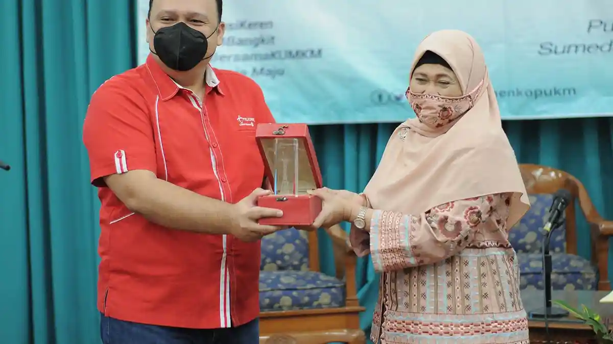 Telkomsel Dukung Program UKM Go Digital, Kolaborasi dengan Kementerian Koperasi dan UKM