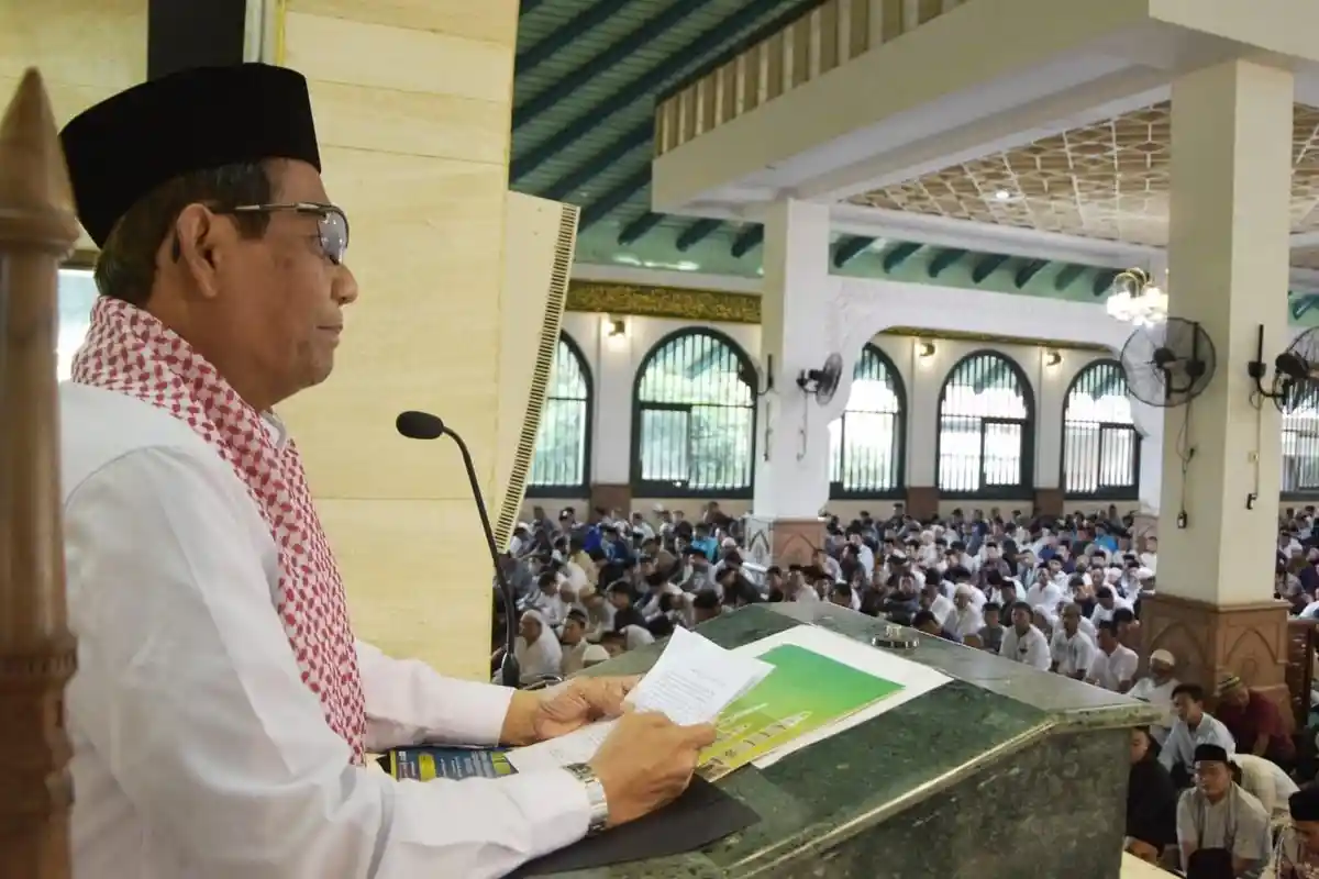 Khutbah di MAJT, Mahfud MD Ingatkan Hidup Butuh Pengorbanan untuk Sukses