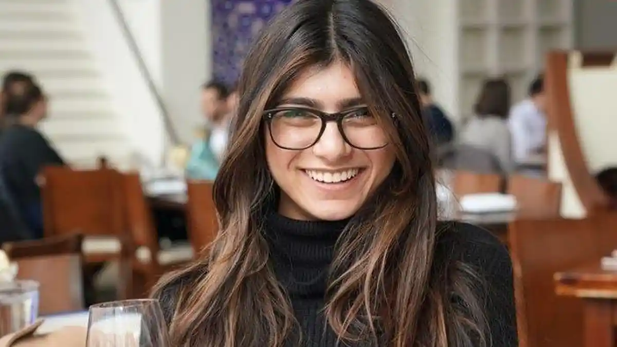 AC Milan Manfaatkan Aji Mumpung, Undang Mia Khalifa Jadi Tamu VIP