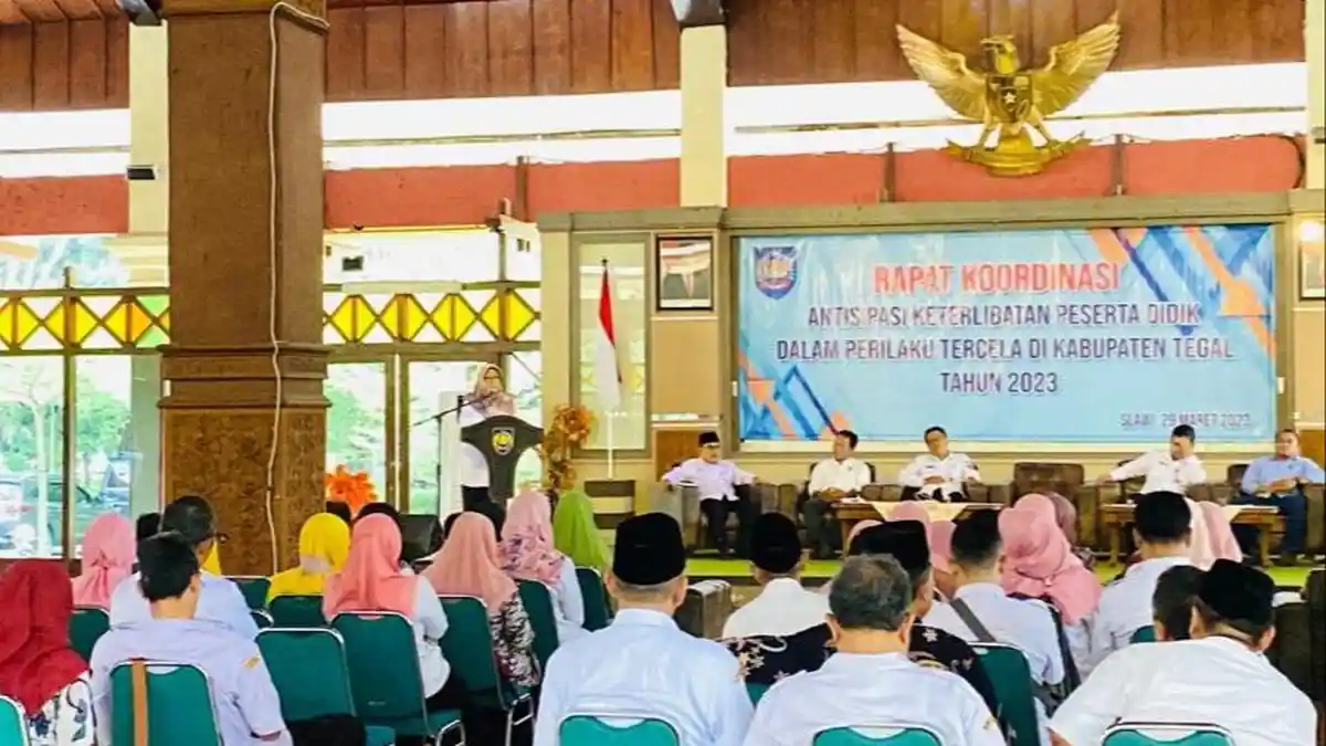 Buka Rakor Antisipasi Keterlibatan Peserta Didik Berperilaku Tercela, Ini Pesan Bupati Tegal Umi