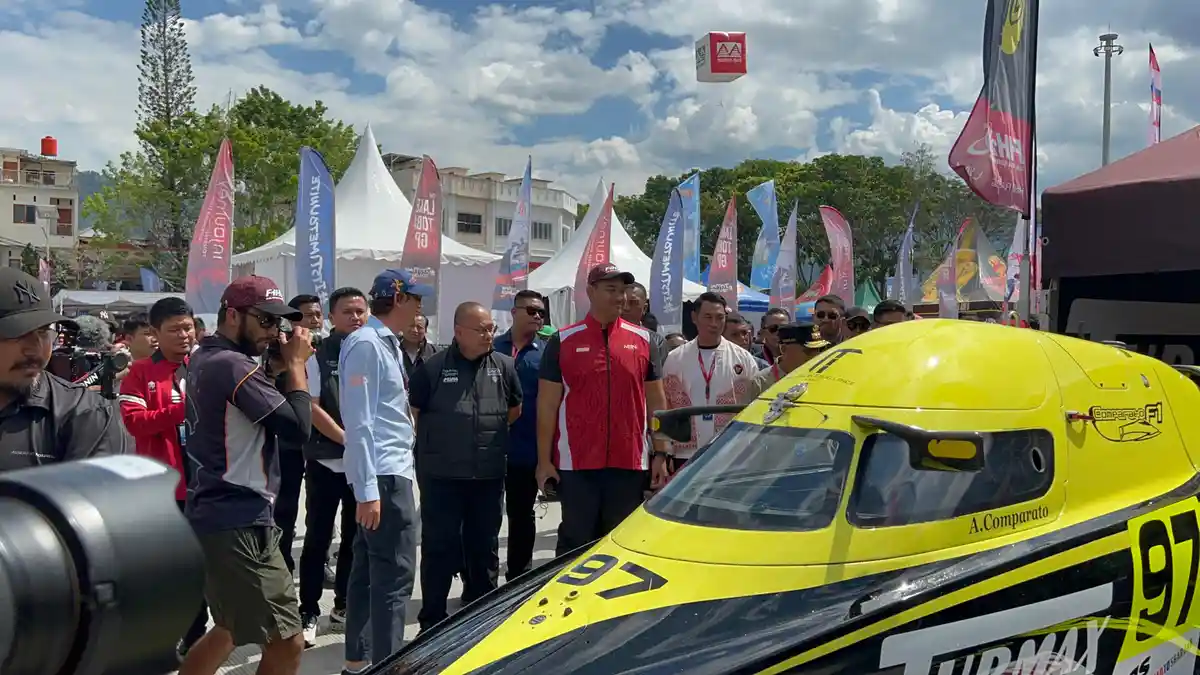 Menpora Dito Ariotedjo Tinjau Pelaksanaan F1H2O di Balige: Semakin Rapi dan Tertata Lebih Baik