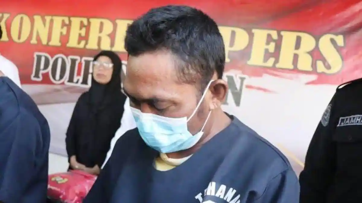 Wanita Ini Rela Ceraikan Suami Demi Pria Berseragam, Kini Terungkap Ternyata Intel Polisi Gadungan