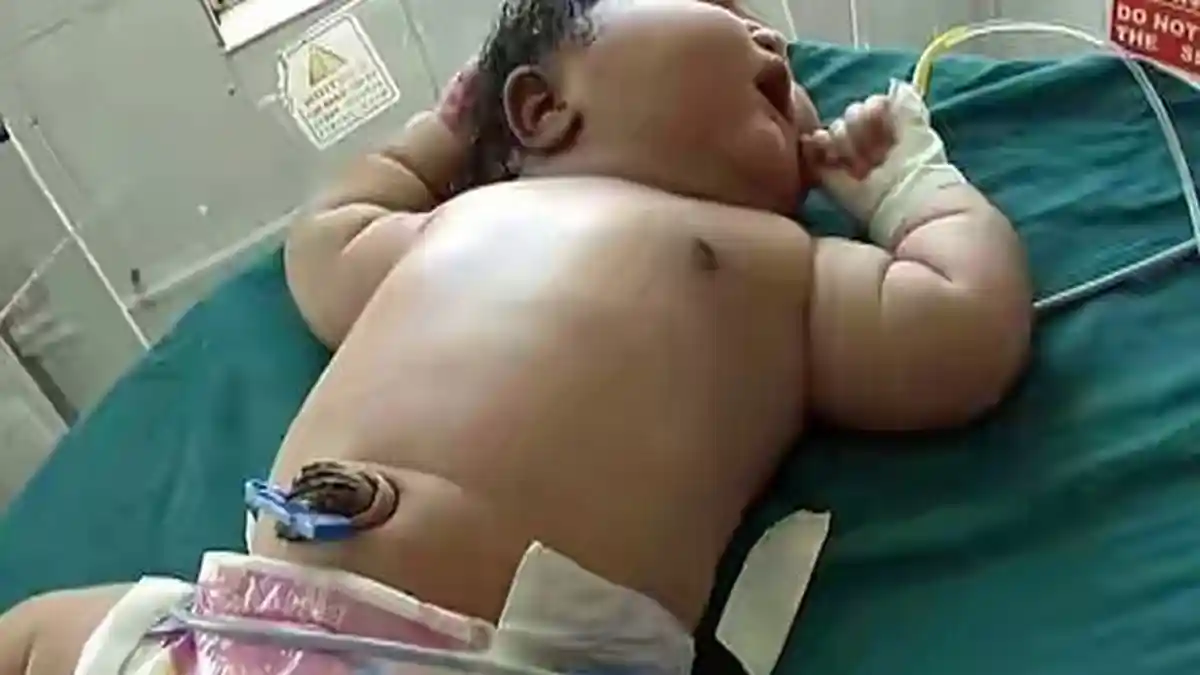 VIDEO: Wow, Ibu Muda Ini Lahirkan Bayi Perempuan Seberat 6.8 Kilogram