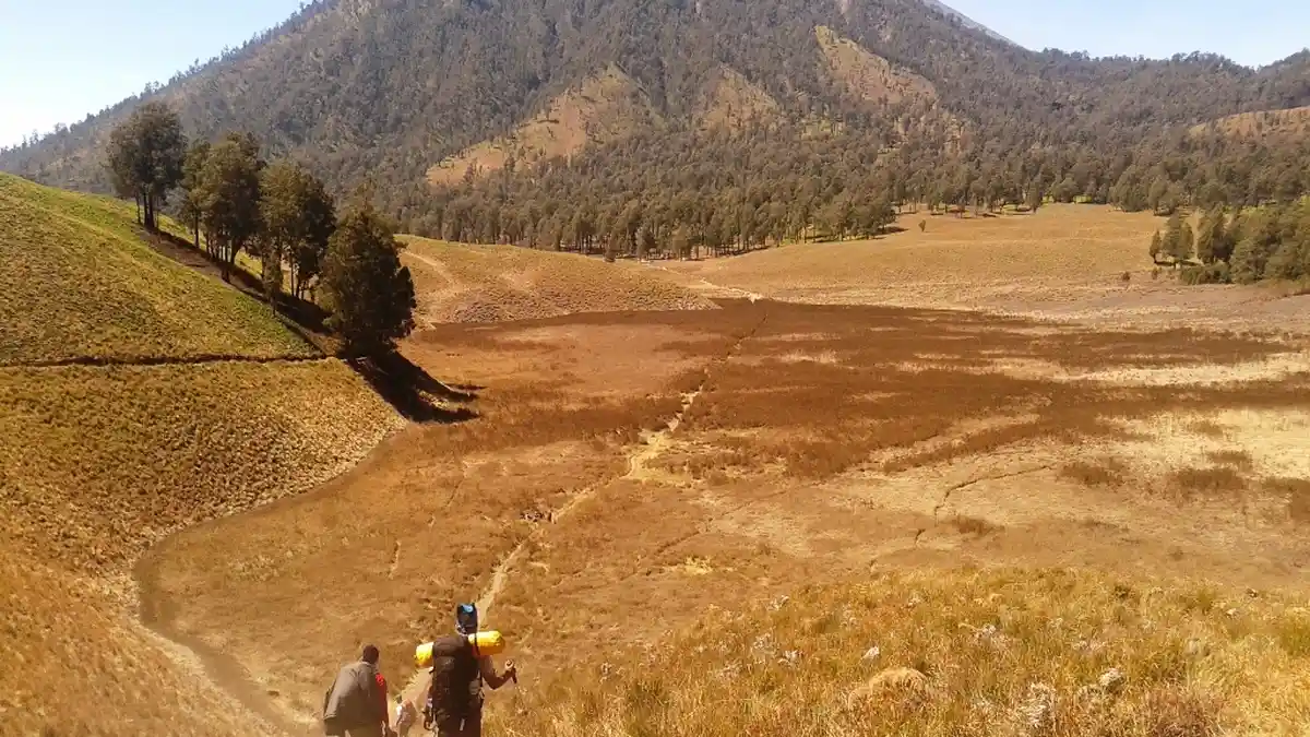 Cerita Rakyat Asal Mula Gunung Semeru, Jawa Terus Berguncang