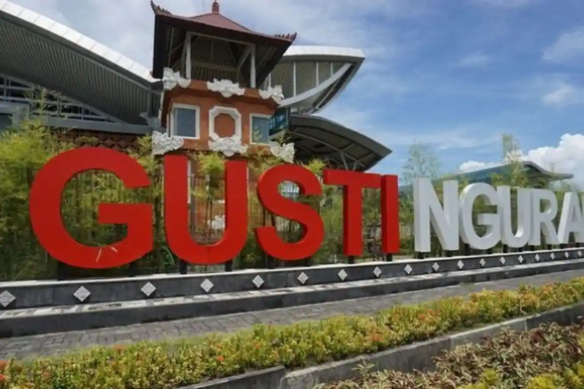 Gunung Agung Erupsi, Sejumlah Maskapai Batalkan Penerbangan, Bandara Ngurah Rai Normal