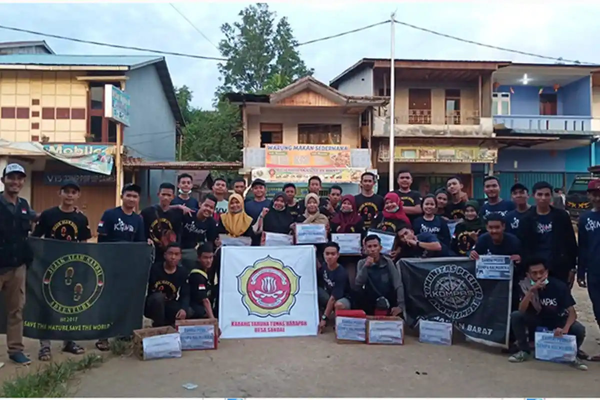 Pemuda Sandai Galang Dana Untuk Korban Gempa Halmahera