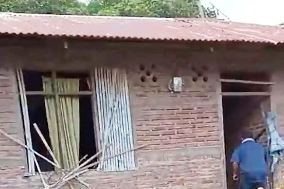 Warga Rusaki Rumah Atu Werang di Waidang Flores Timur, Dituduh Suanggi Kuasai Ilmu Hitam