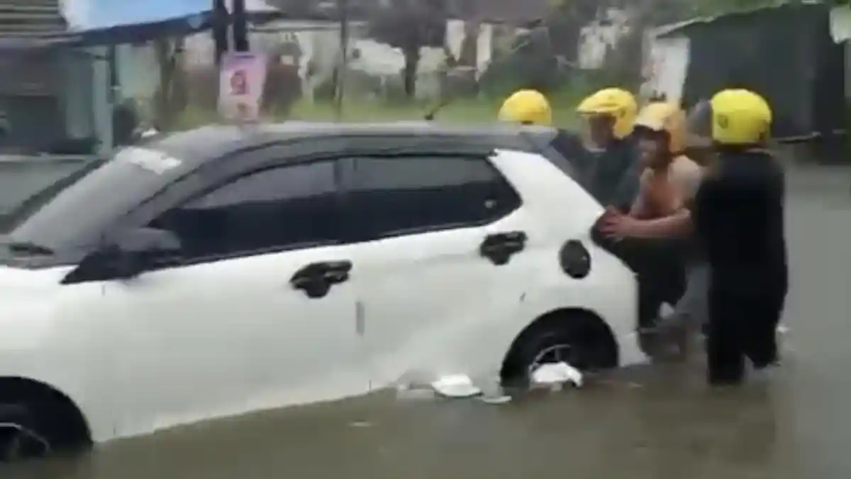 Puluhan Rumah Warga di Sumenep Tergenang Banjir Akibat Tanggul Jebol