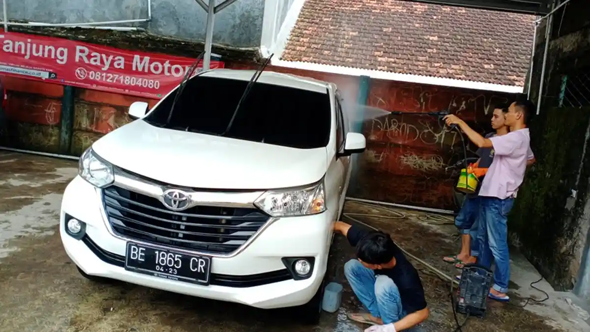 Info Mobil, Estimasi Biaya Salon Mobil Sesuai Tipe