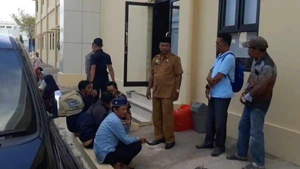 UANG TABUNGAN Siswa SD di Sumenep Digelapkan Sekolah, Dipakai Belanja Kebutuhan Sekolah dan Kepsek