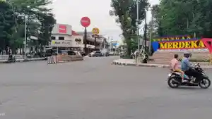 Sign-Lapangan-Merdeka-Taman-Bunga-Kota-Pematangsiantar-11.jpg