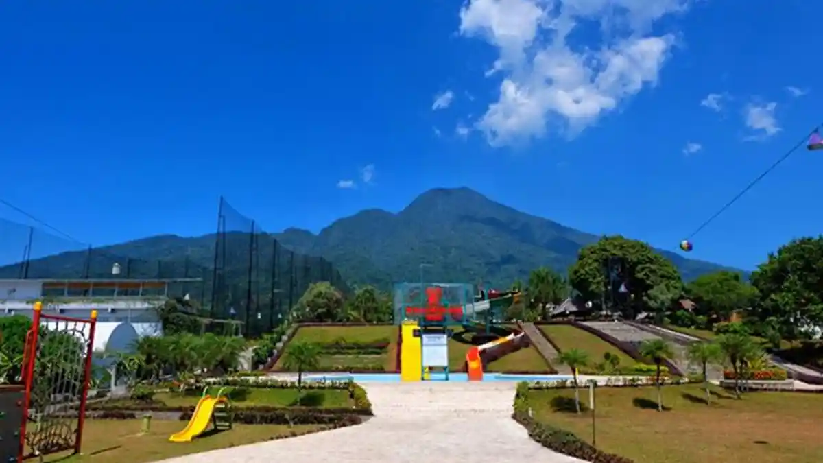 Wajib Dikunjungi! Ini 10 Tempat Wisata di Bogor yang Cocok Buat Healing, Pemandangannya Indah
