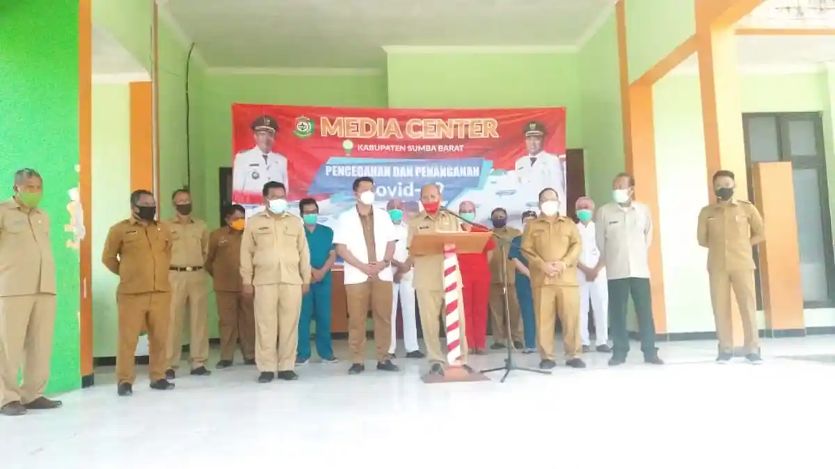 Bupati Niga Dapawole Tegaskan RSUD Sumba Barat Siap Rawat Pasien Corona