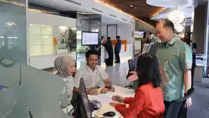 Suasana-di-kantor-Danamon.jpg