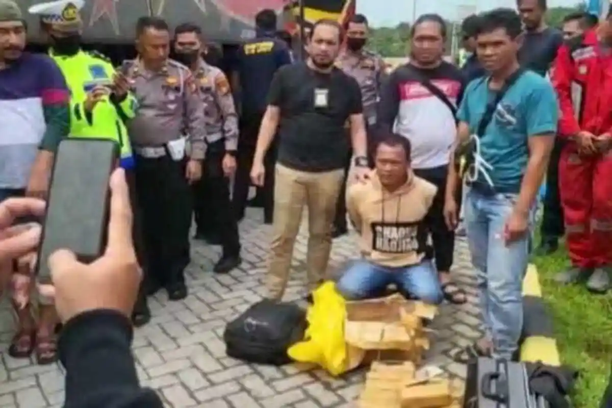 Ganja 25 Kg dari Aceh Dibawa ke Pekanbaru, Seorang Pelaku Dibekuk Polisi