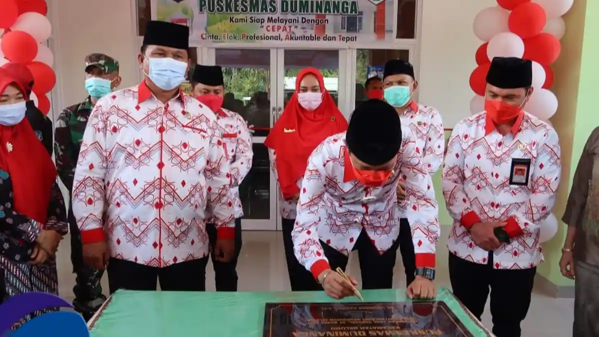 Resmikan Puskesmas Duminanga, Iskandar Kamaru Minta Berikan Pelayanan Terbaik dan Santun 