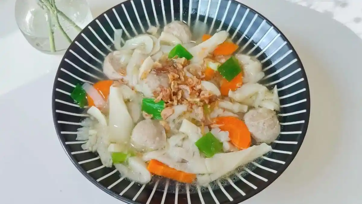 Resep Sup Bakso Jamur untuk Menu Makan Siang Anak di Rumah