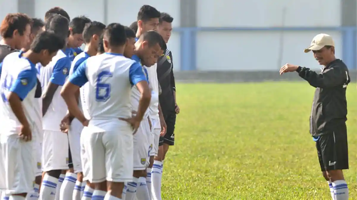 PBR Kontra Persib bandung, Djanur: Main Rileks, Jangan Tegang!