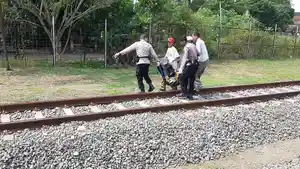 20250816-evakuasi-korban-tertabrak-kereta-api-di-ketanggungan-brebes.jpg