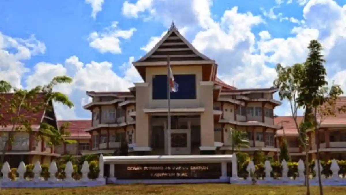DAFTAR 45 Caleg Berpeluang Dapat Kursi di DPRD Kabupaten Bone, Cek Rekapitulasi Hasil Pemilu 2024