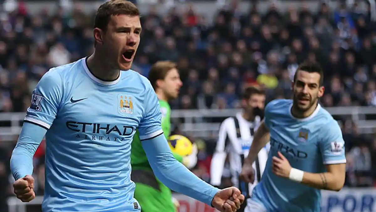 Manchester City Vs Aston Villa: Edin Dzeko Cetak Gol Keduanya