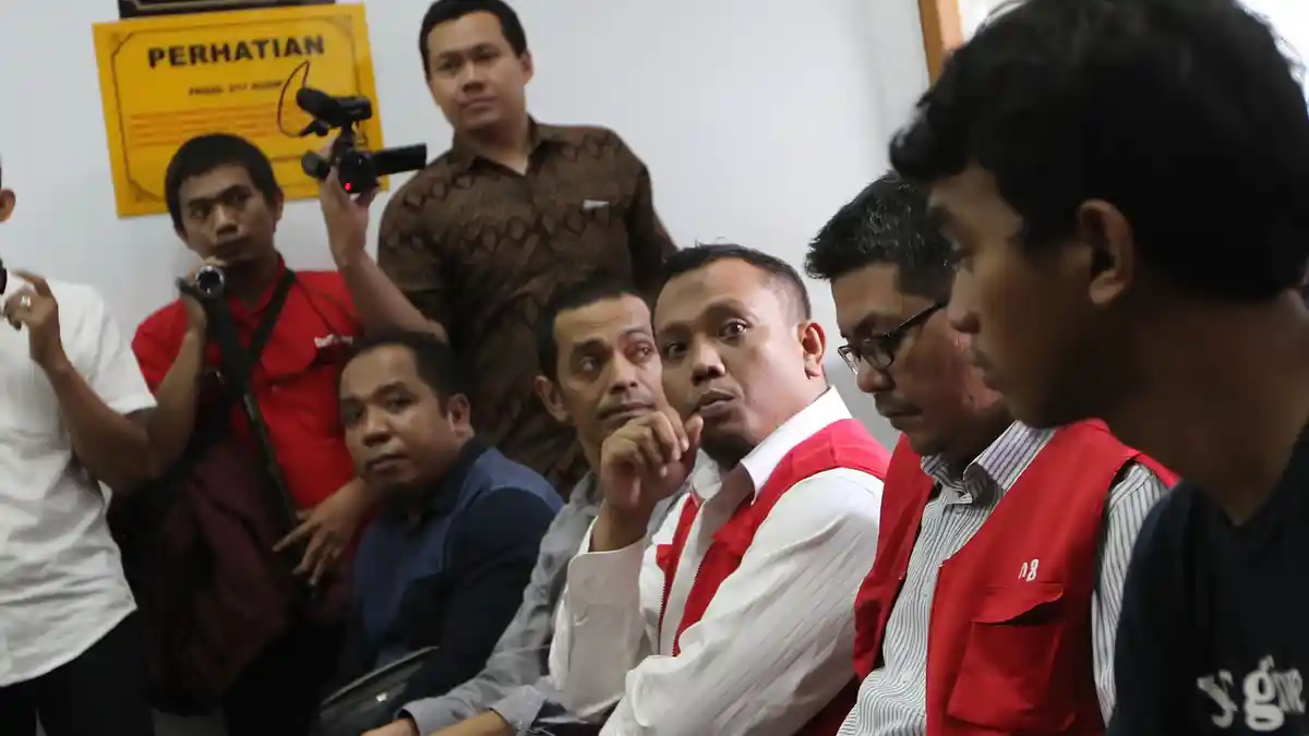 Tiga Terdakwa Pemeras Admin Trio Macan Dituntut 7 dan 8 Tahun Penjara