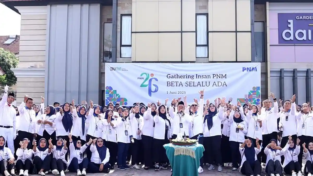 PNM Cabang Padang Kobarkan Semangat Pancasila dan “Beta Selalu Ada” pada Momentum HUT Ke-26 PNM