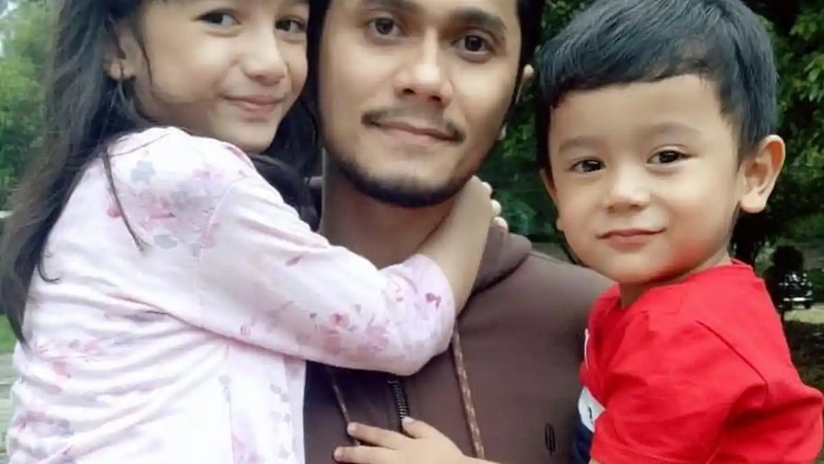 Ditinggal Mati Istri Cantik, Aktor Tampan FTP ini Harus Merawat Dua Anak Mereka, Kini Sudah Move On