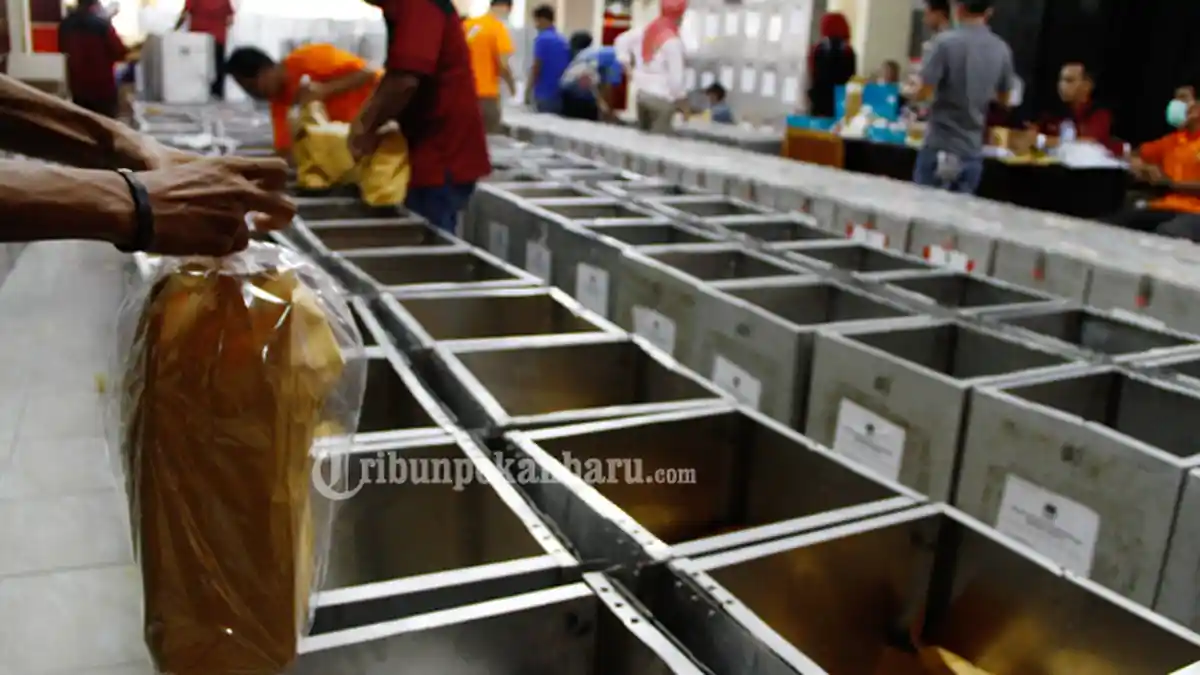 Sempat Berpindah Percetakan, KPU Riau Klaim Pengiriman Surat Suara Tak Ada Kendala 