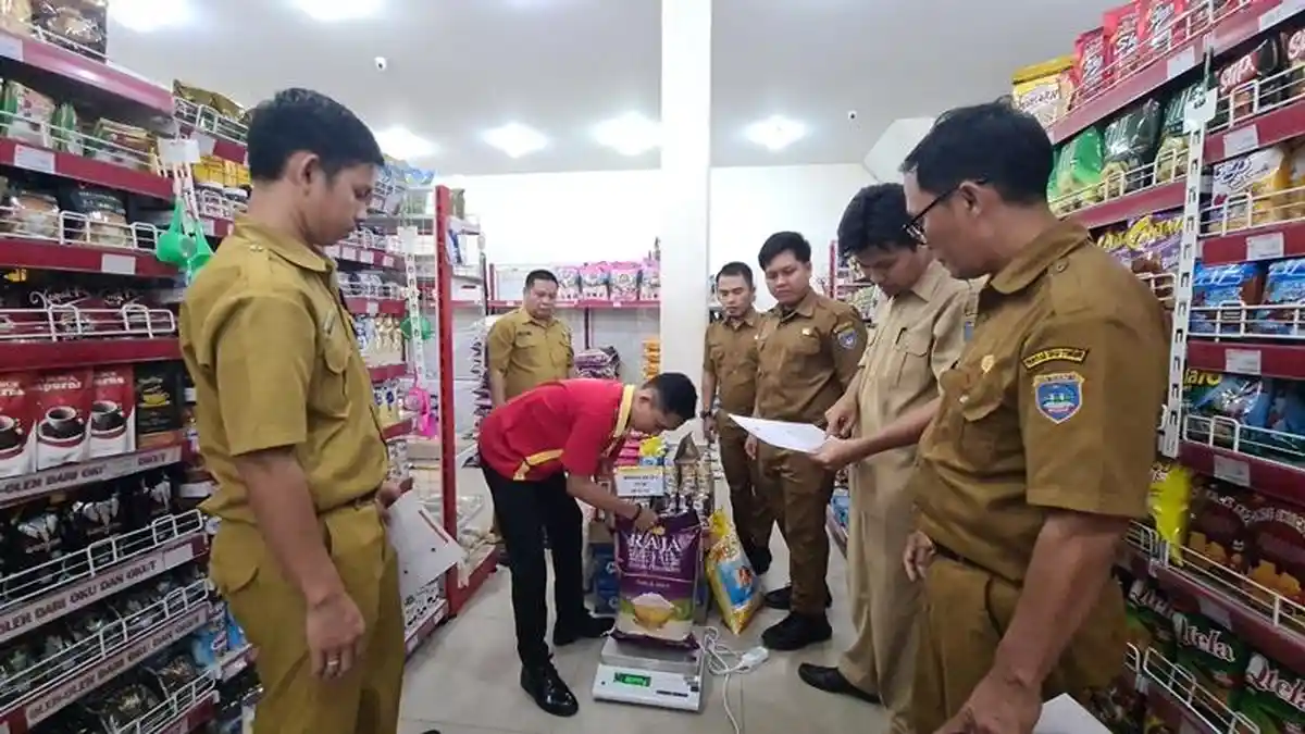 Indikasi Kecurangan Beras Premium Ditemukan di Sumsel, Ada Merek Topi Koki Hingga Udang