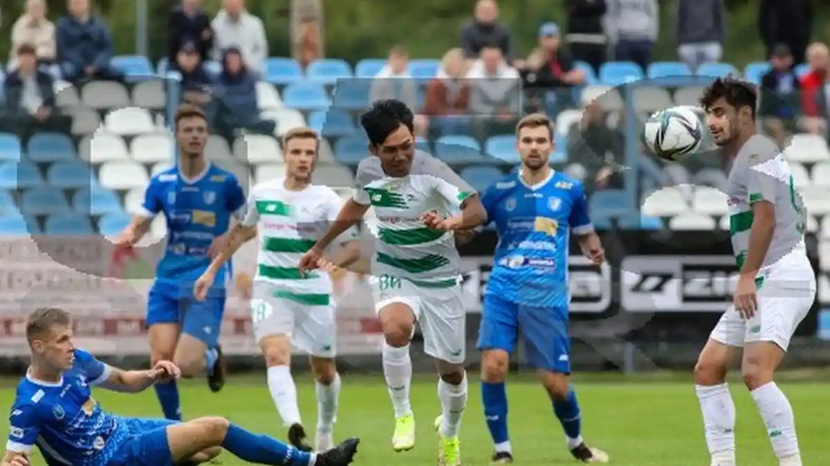 Bermain 21 Menit, Witan Sulaeman Sukses Tarik Perhatian Pelatih Lechia Gdansk Tomasz Kaczmarek
