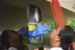 Mobil PCR Bantuan BNPB Tes Swab Massal Warga Surabaya