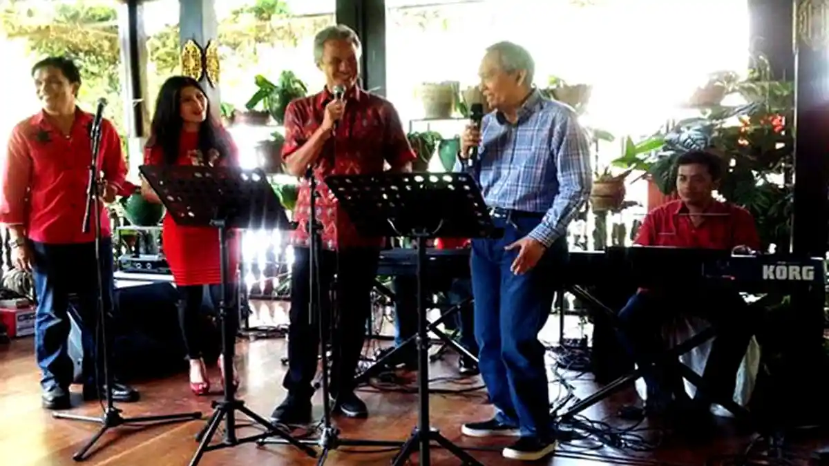 Megawati Nyanyi Lagu My Way di Hadapan Jokowi-JK